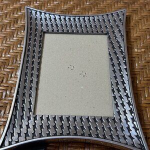 Hermitage Metal Photo Frame 4.5"x6.5 " With Textured Herringbone Design